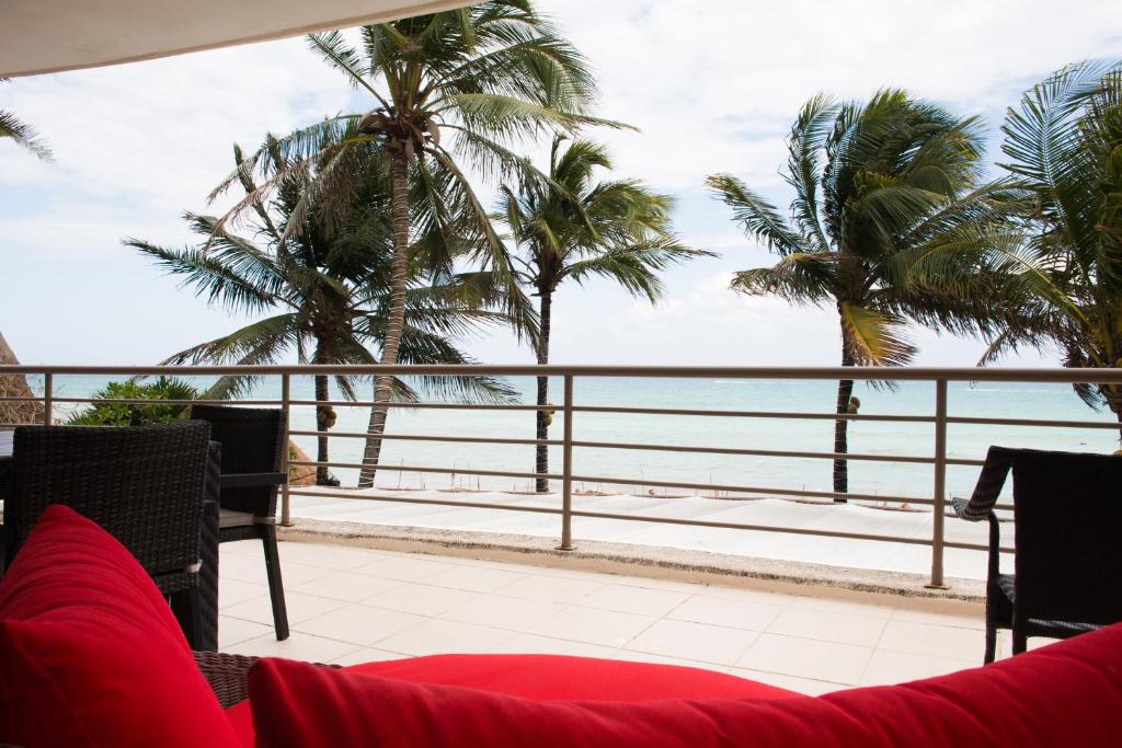 Ocean Front Corto Maltes 104 in Downtown photo