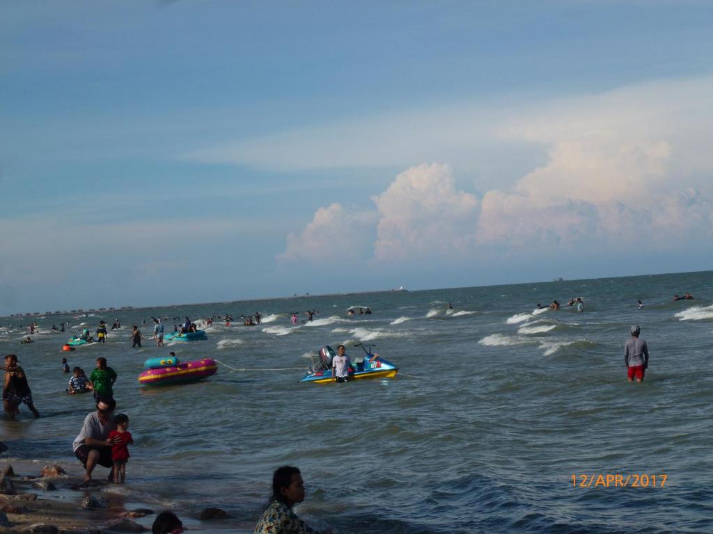 Organgrinder Thai Paradise South photo