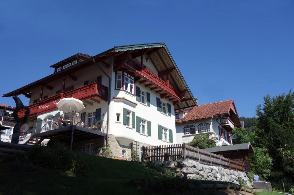 Villa Bergfrieden 전경