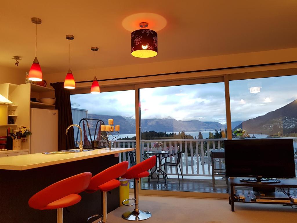 Queenstown Central Lakeview Lodge and Apartments — Hotel in Queenstown