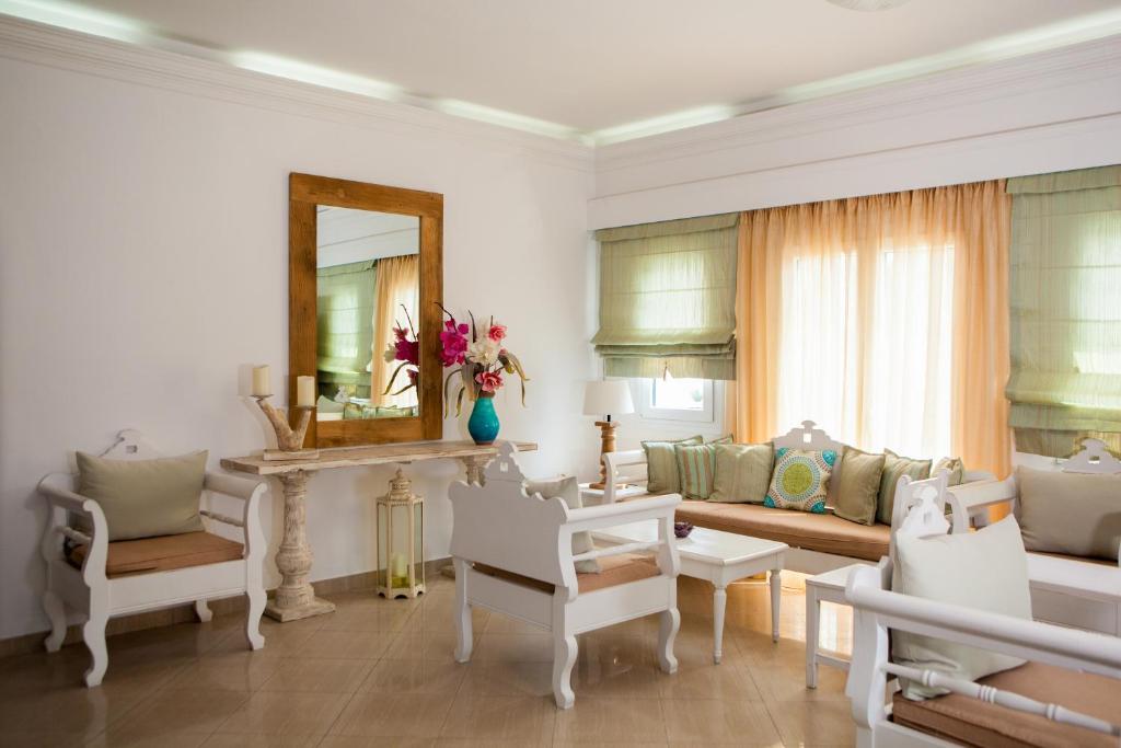 Daedalus Hotel photo