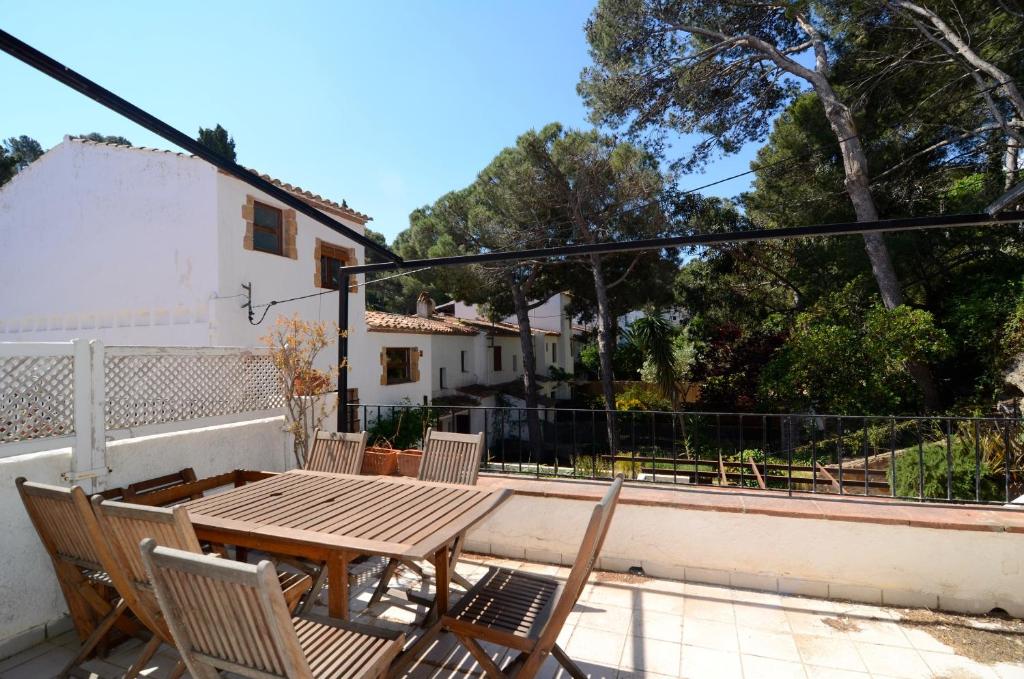 Plaça Dels Pous 3 - 5