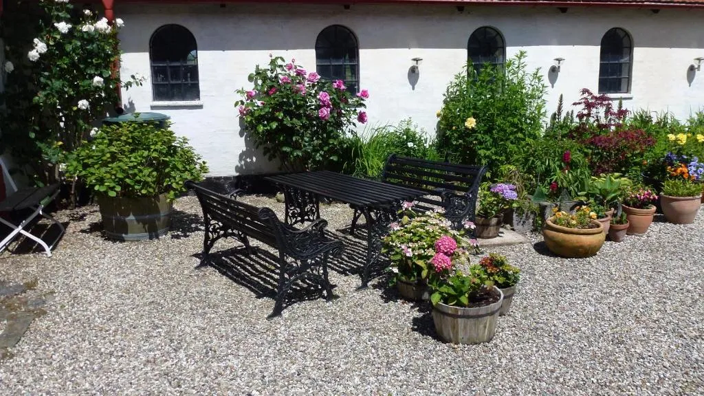 Gård, hotel in Borre