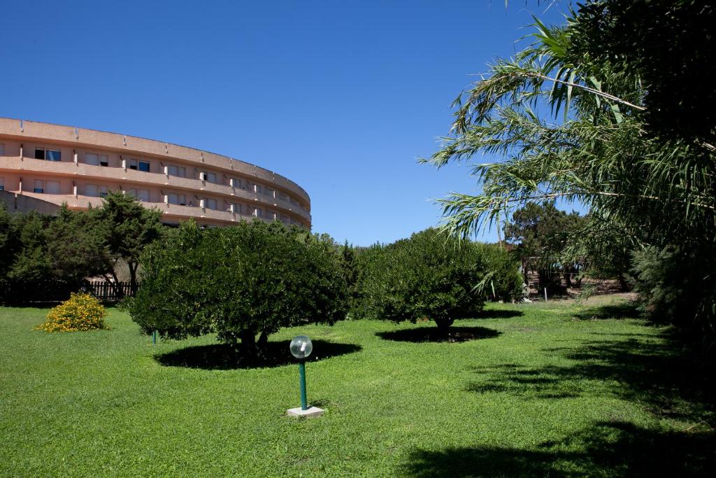 Club Esse Roccaruja — Hotel building in Stintino, Sardinia