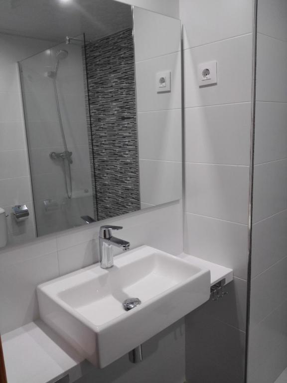 Aparthotel Las Mariposas — Hotel rooms in Lloret de Mar, Catalonia