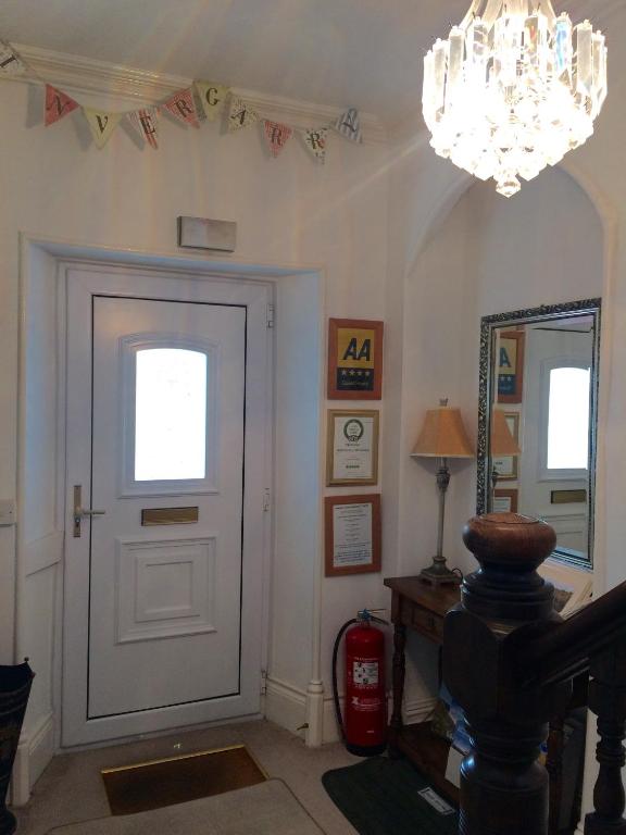 Facilities, Invergarry Room Only Guest House For Adults in Windermere