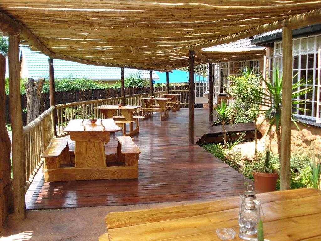 Flintstones Guest House Fourways — Hotel in Johannesburg