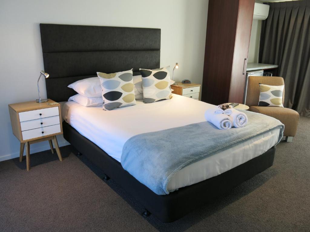 Merivale Apartments. photo