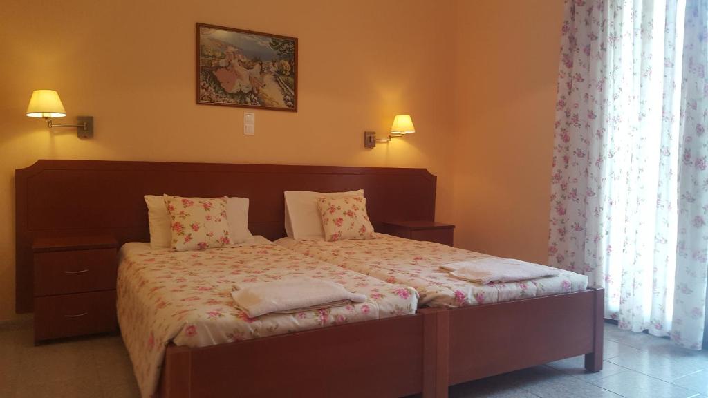 Lola Apartments photo