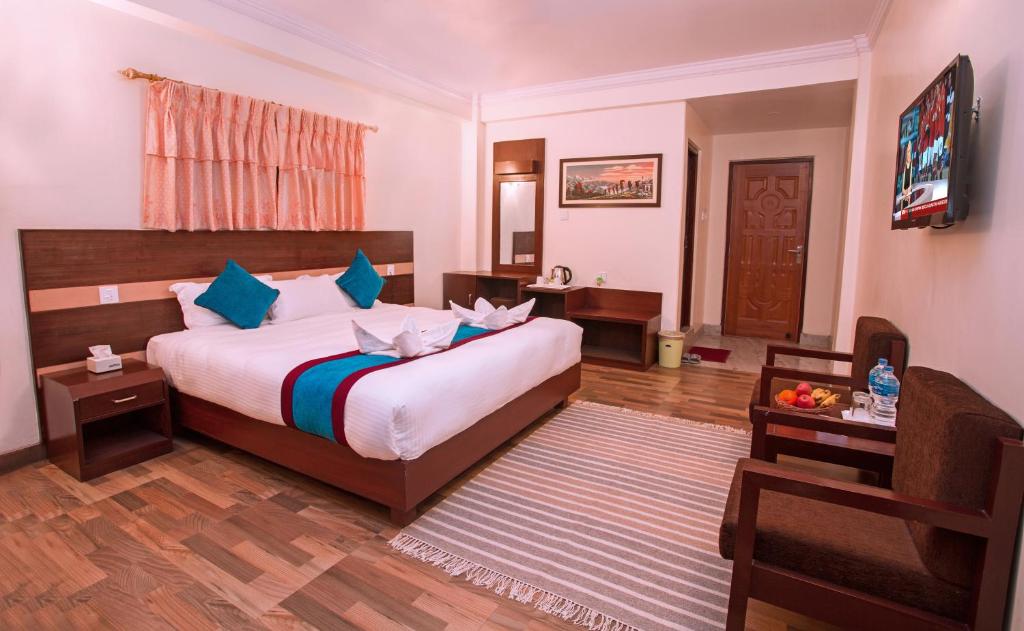 Hotel Spring photo