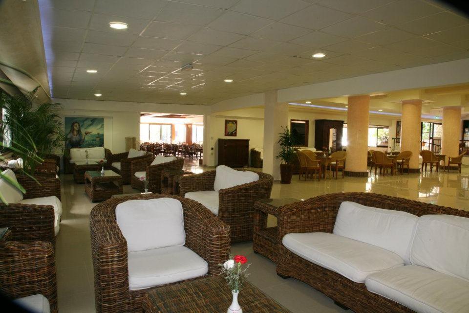 Veronica Hotel photo