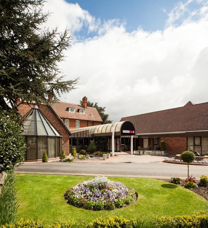 Mercure Hull Grange Park Hotel エントランス