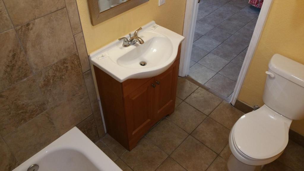 Budget Inn photo