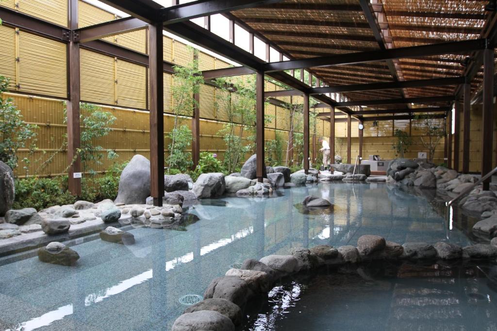 Open air bath