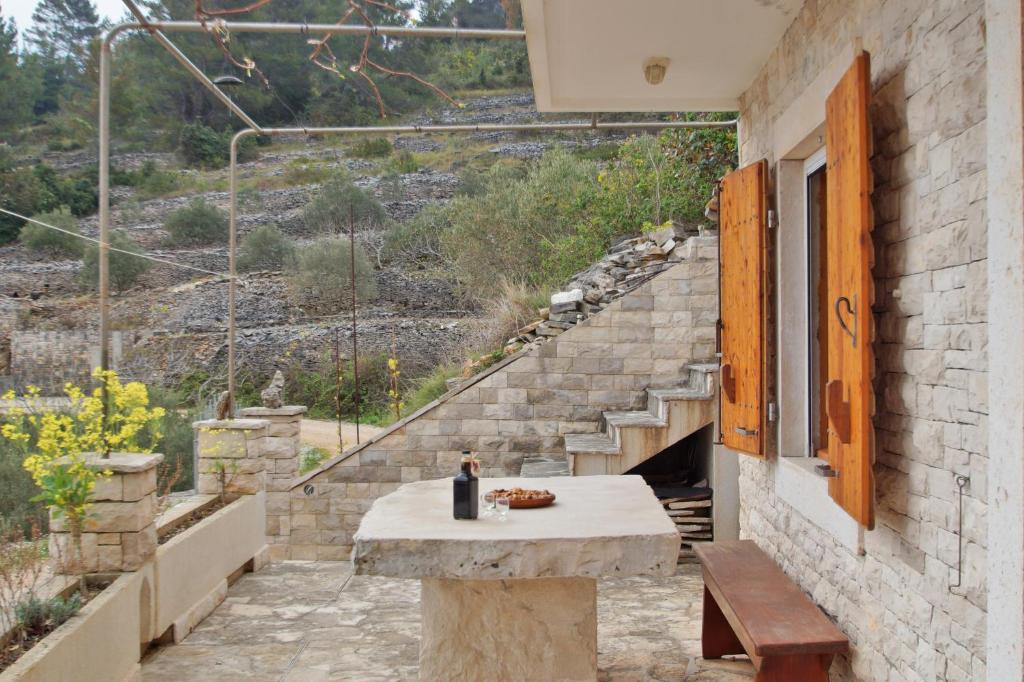 Stiniva-stone House photo