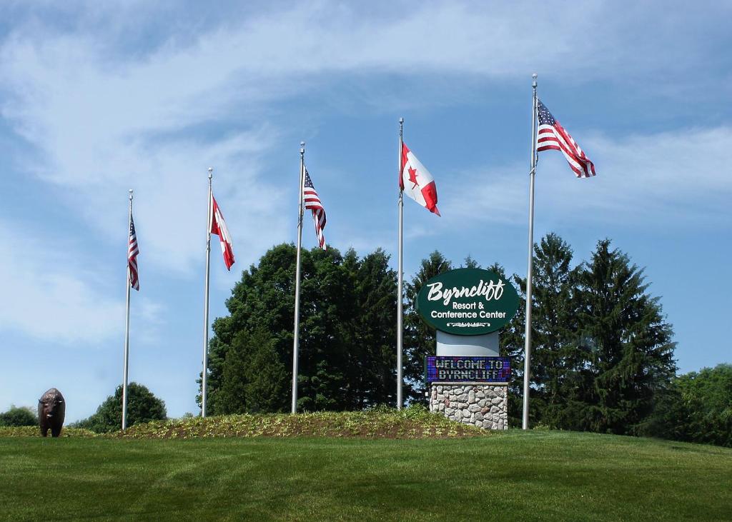 Byrncliff Golf Resort — Hotel in Varysburg (NY)