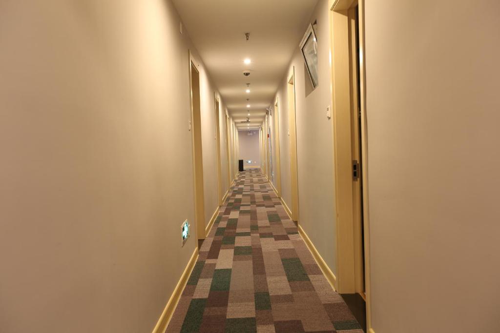 Motel Shanghai Xinchuan Road photo