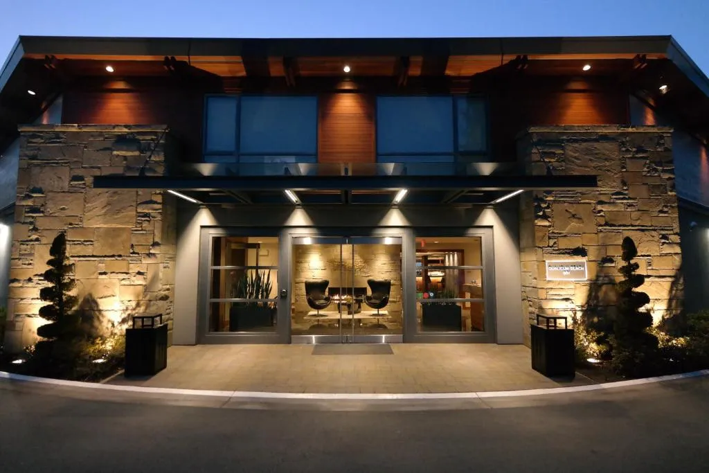 Qualicum Beach Inn, hotel in Qualicum Beach