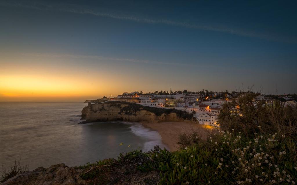 Nearby attraction, Villa Welwitshia in Carvoeiro