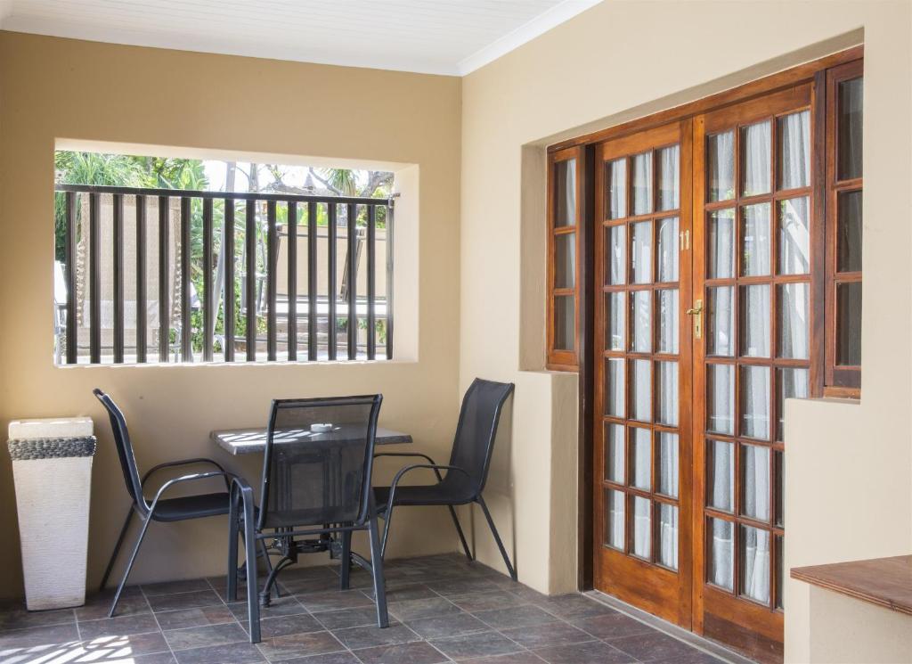Queen Manor Boutique Guest House photo