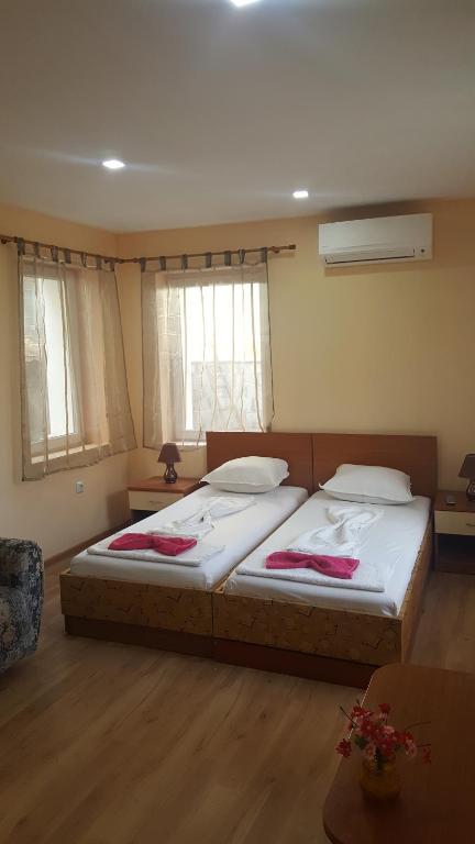 Cathedral Guesthouse photo