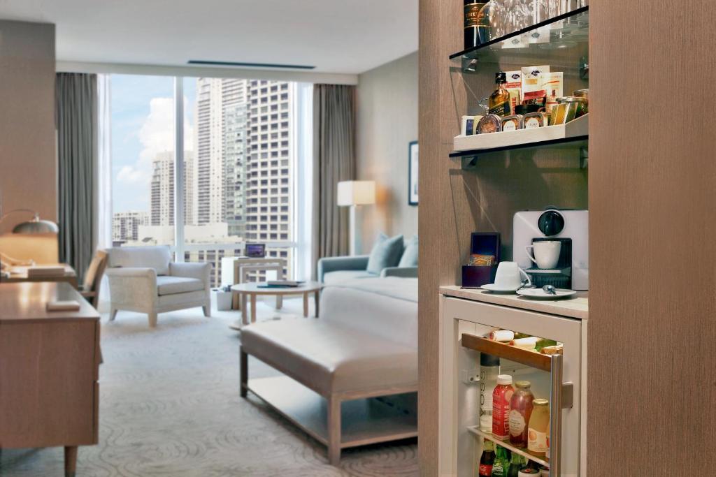 Chicago Trump International Hotel & Tower Chicago Additional
