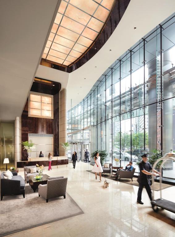Lobby, Trump International Hotel & Tower Chicago in Chicago (IL)