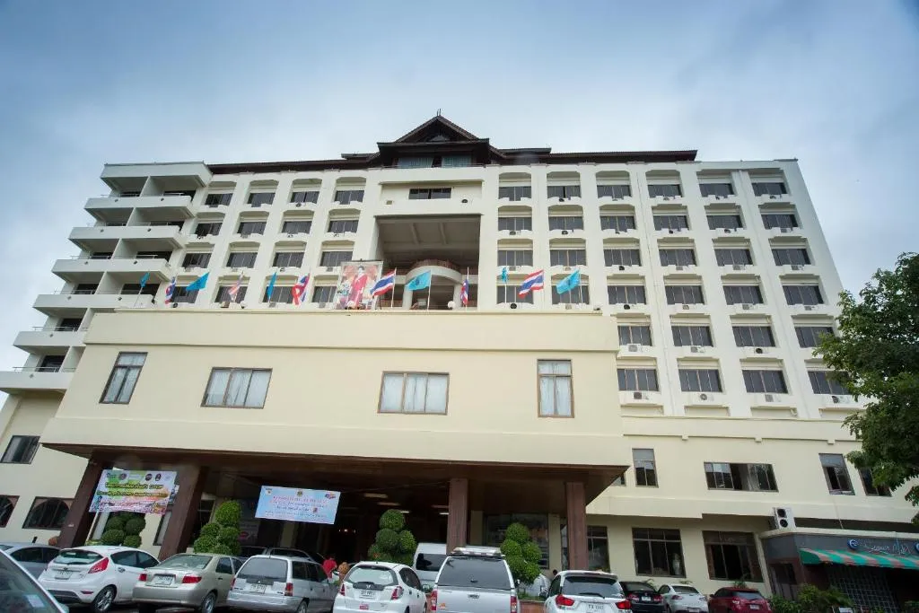 Phrae Nakara Hotel, hotel v destinaci Phrae