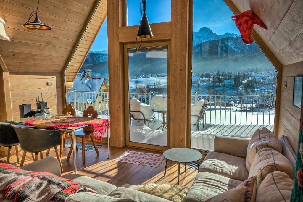 Domki Karpielowka Luxury Chalet — Hotel in Zakopane