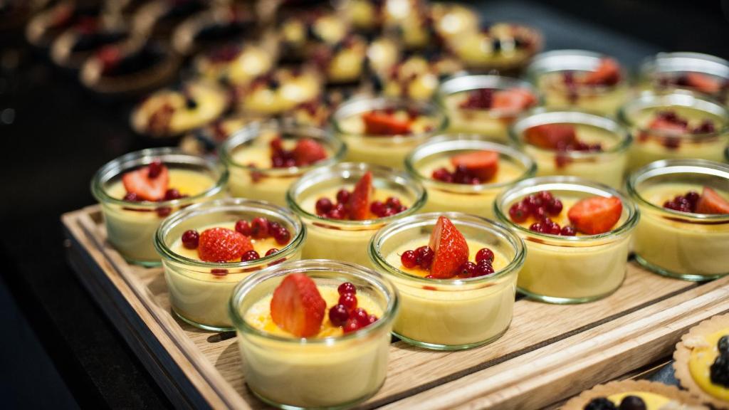 อาหารและเครื่องดื่ม