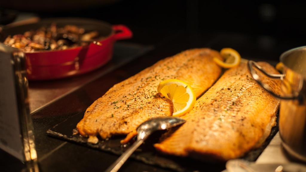 อาหารและเครื่องดื่ม