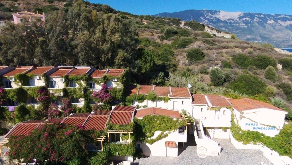 Panas Hotel — Hotel building in Pesádha, Ionian Islands