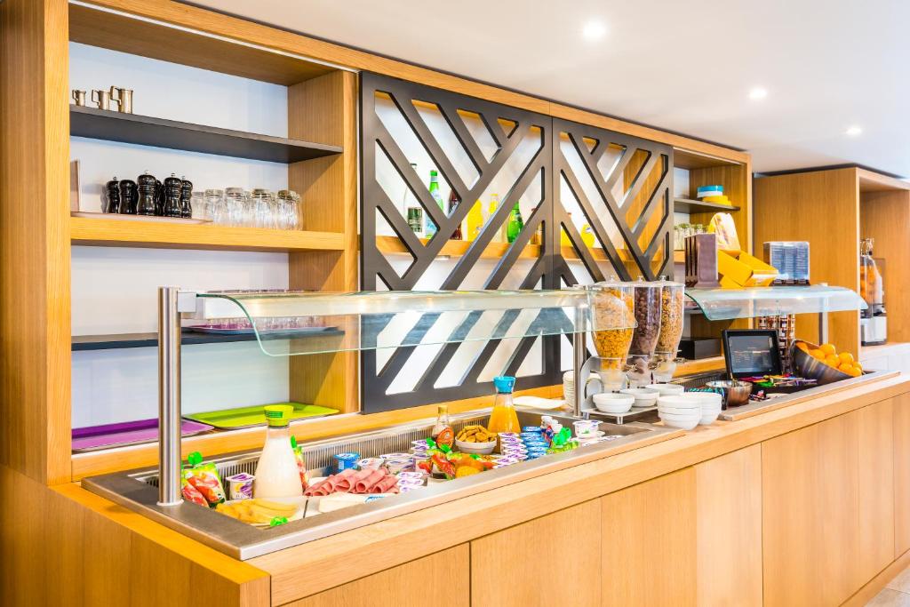 Hotel Ibis Louviers Hotel Ibis Louviers