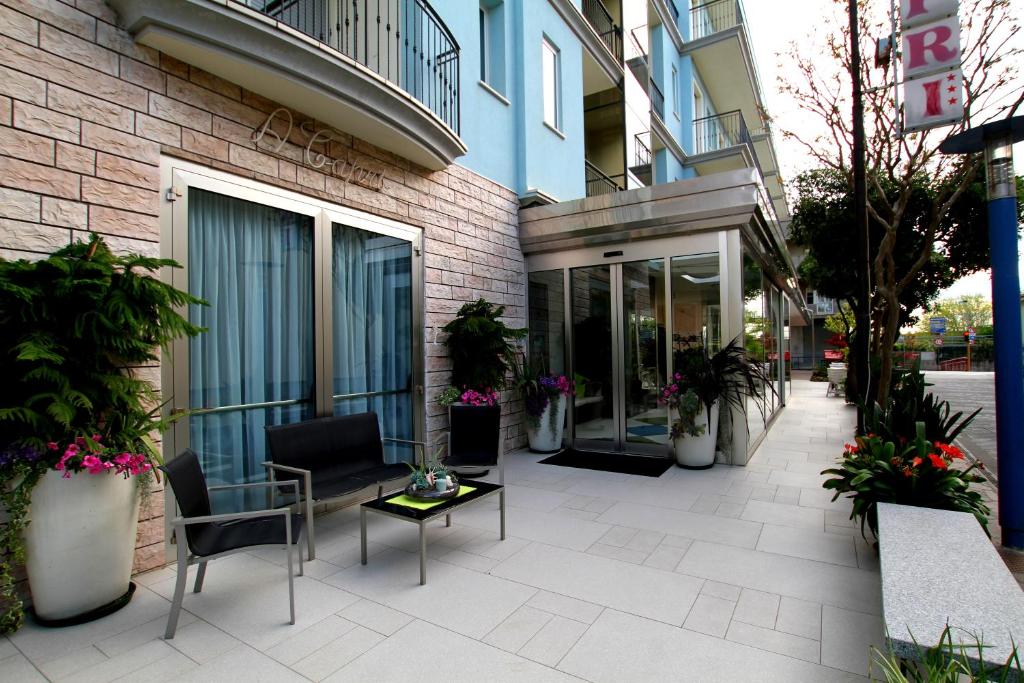 Hotel Capri - 3