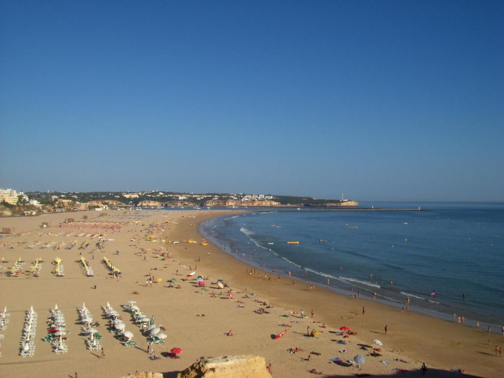 Hotel Santa Catarina Algarve — Beach in Portimão, Faro