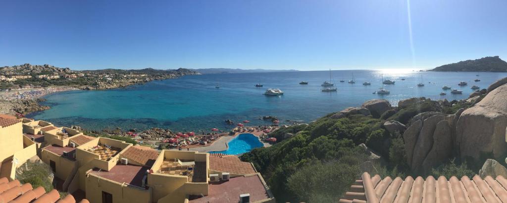 Club Esse Shardana — Swimming pool in Capo Testa, Sardinia