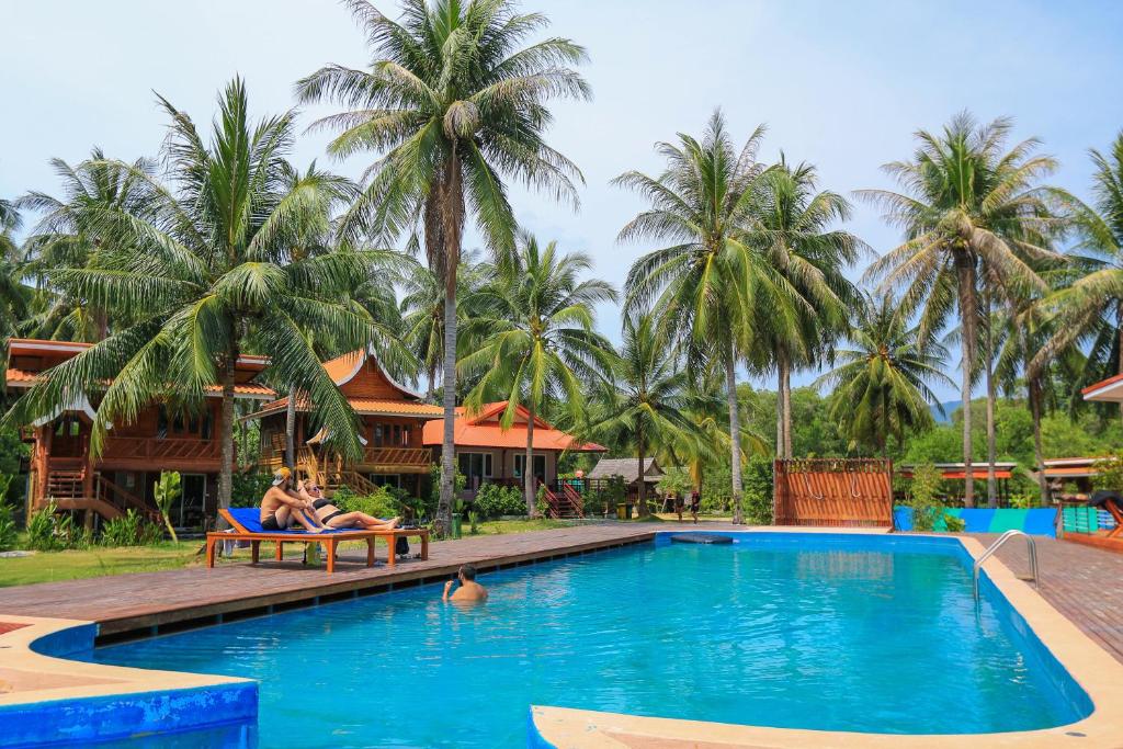 The Ford Sunset Beach Resort photo