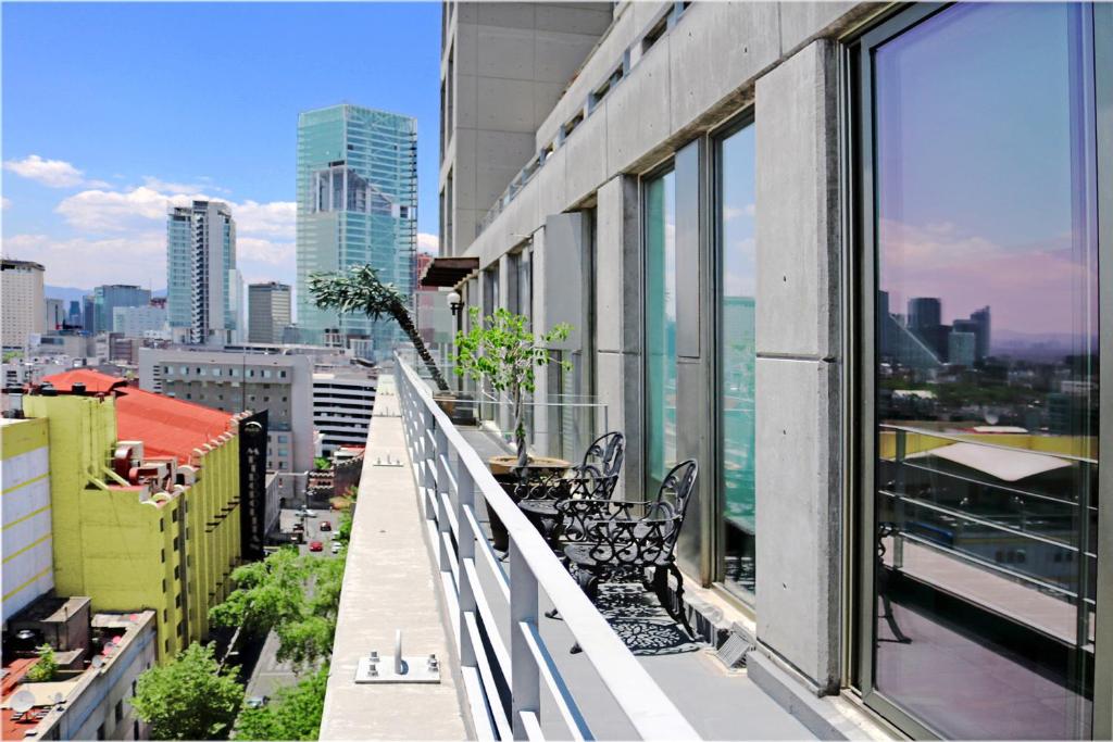 Puerta Alameda Suites Mexico — Hotel in Mexico City