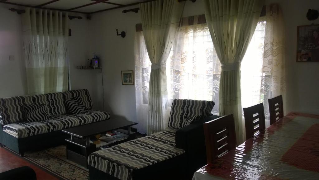 Srihelyes Inn photo