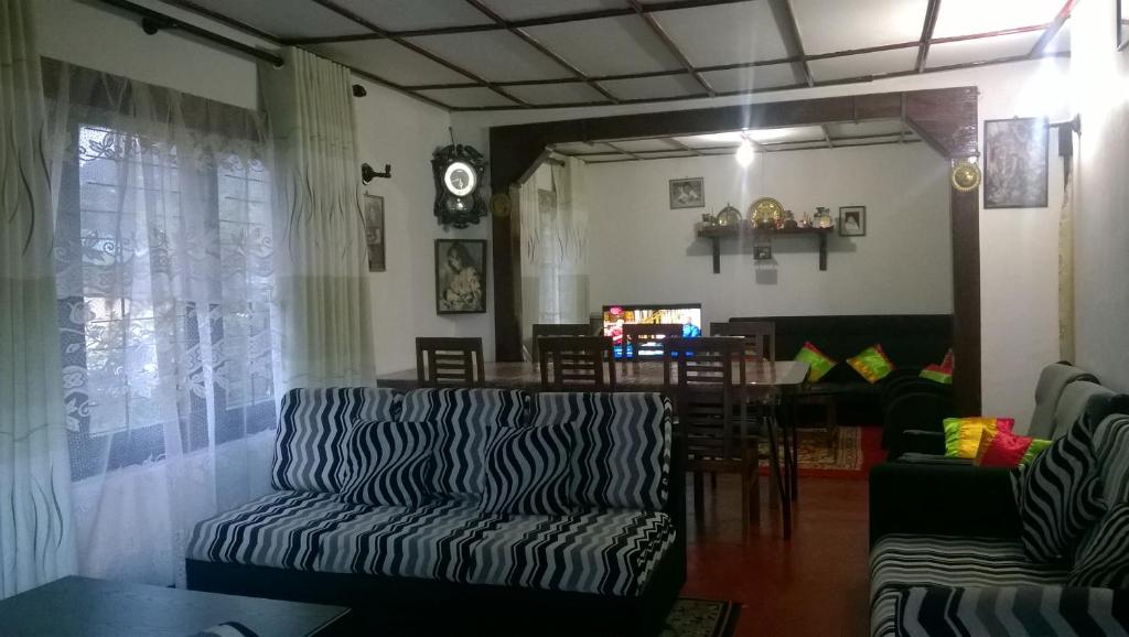 Srihelyes Inn photo