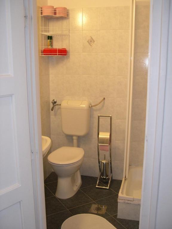 Castle Area Apartment photo