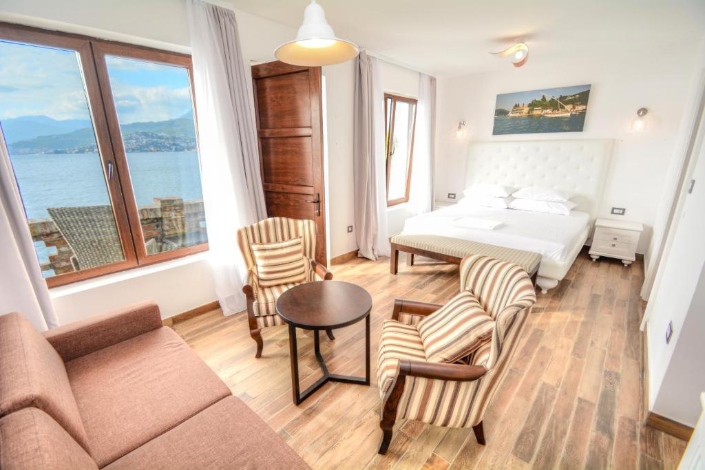 Luxury Apartment with Sea View, Forte Rose Hotel in Herceg Novi