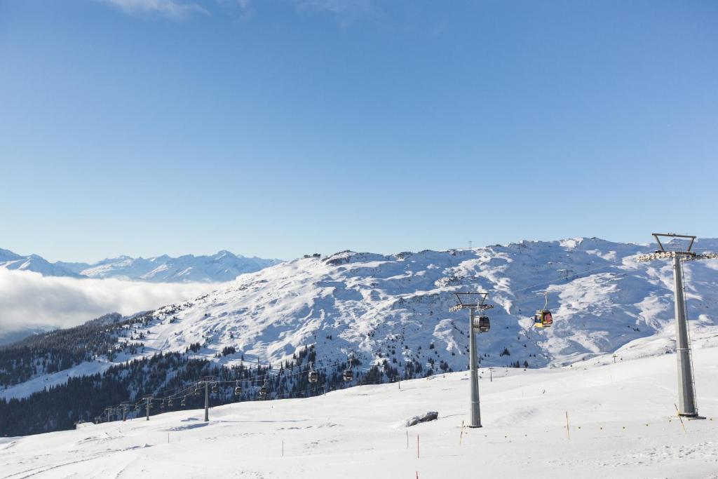 Berghaus Nagens-- Nur mit der Gondelbahn Erreichbar - 2