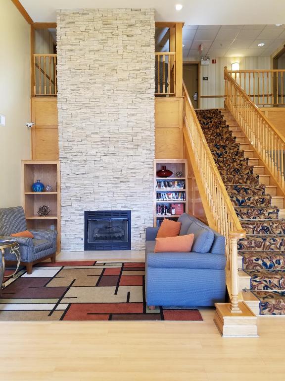 Country Inn & Suites by Radisson Lexington VA photo