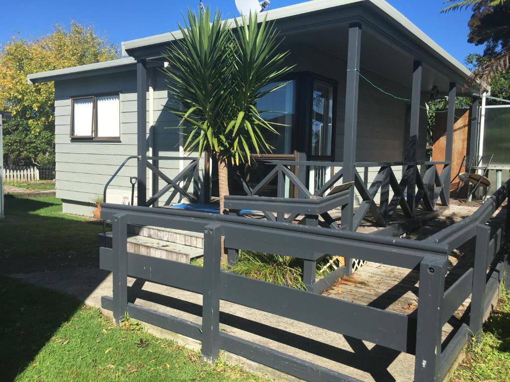 Agapantha Cottage Retreat — Hotel in Hamilton