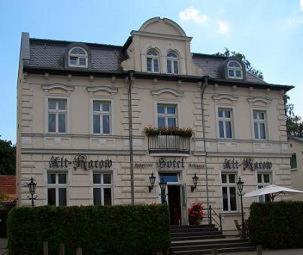 Hotel Alt-Karow photo