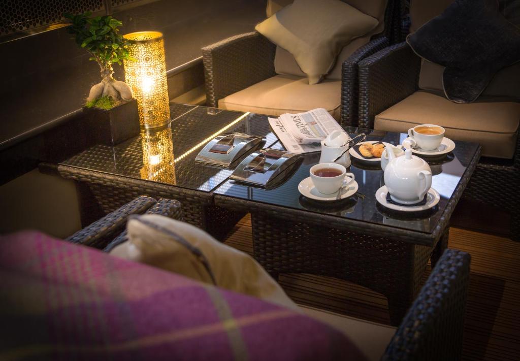 London Ten Manchester Street Hotel Additional