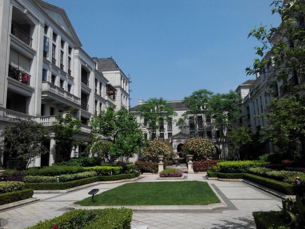 Apartments in Hangzhou, China price from 32, reviews of Hotels