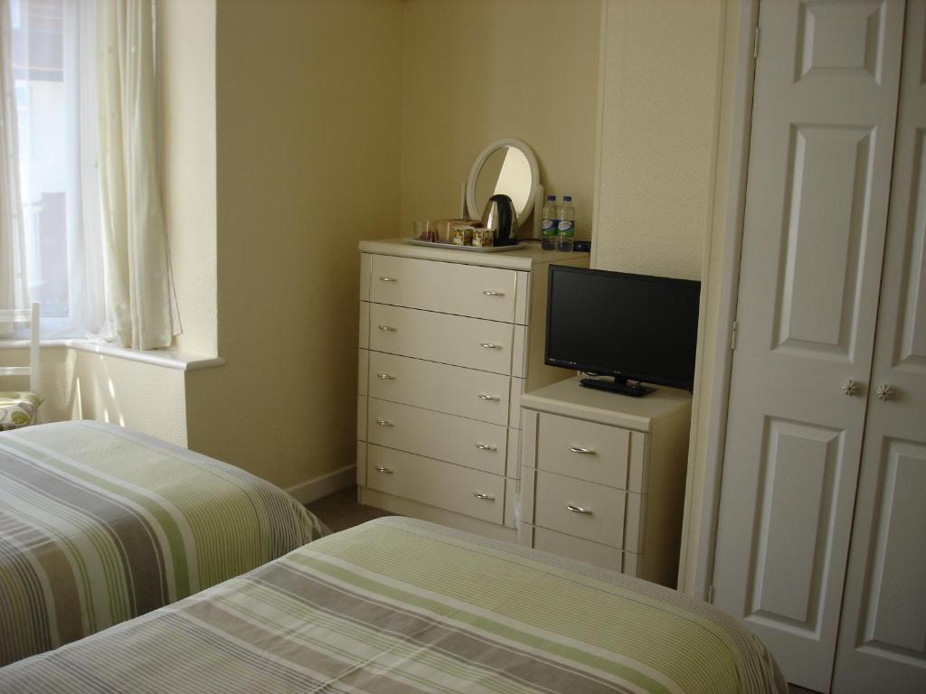 Summerfield Guest House photo