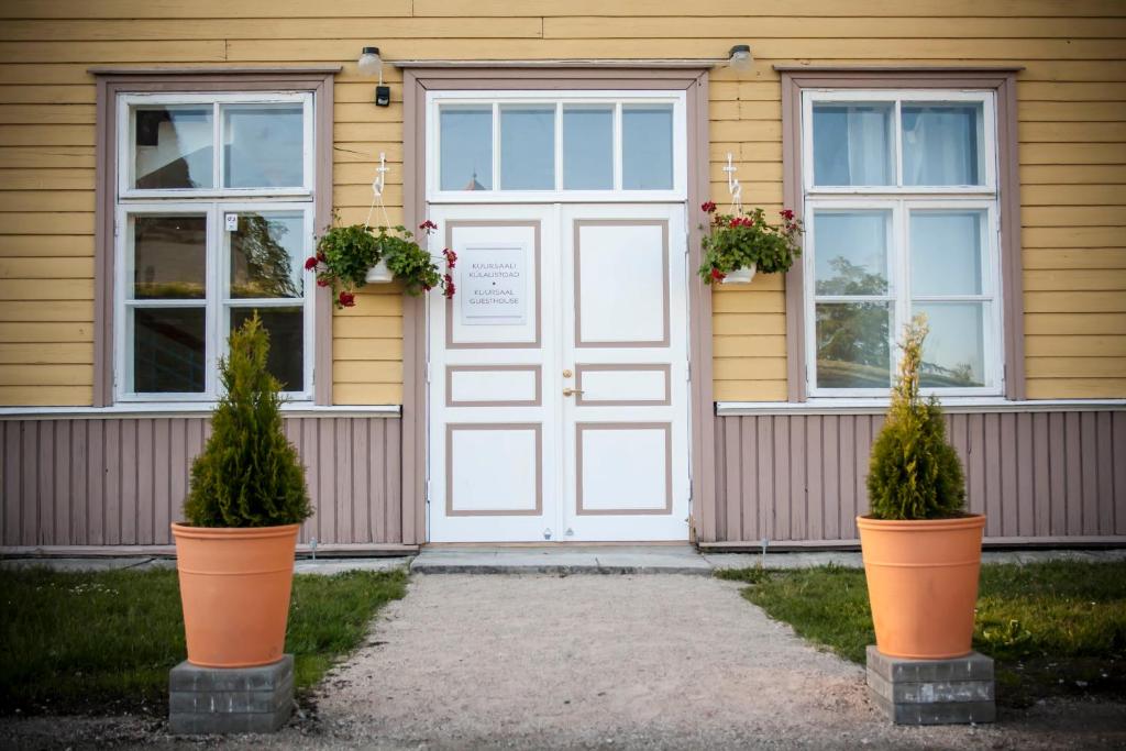 Entrance, Kuursaal Guesthouse in Kuressaare
